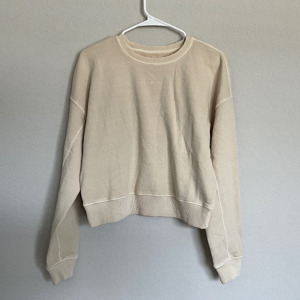 Cropped lightweight sweatshirt